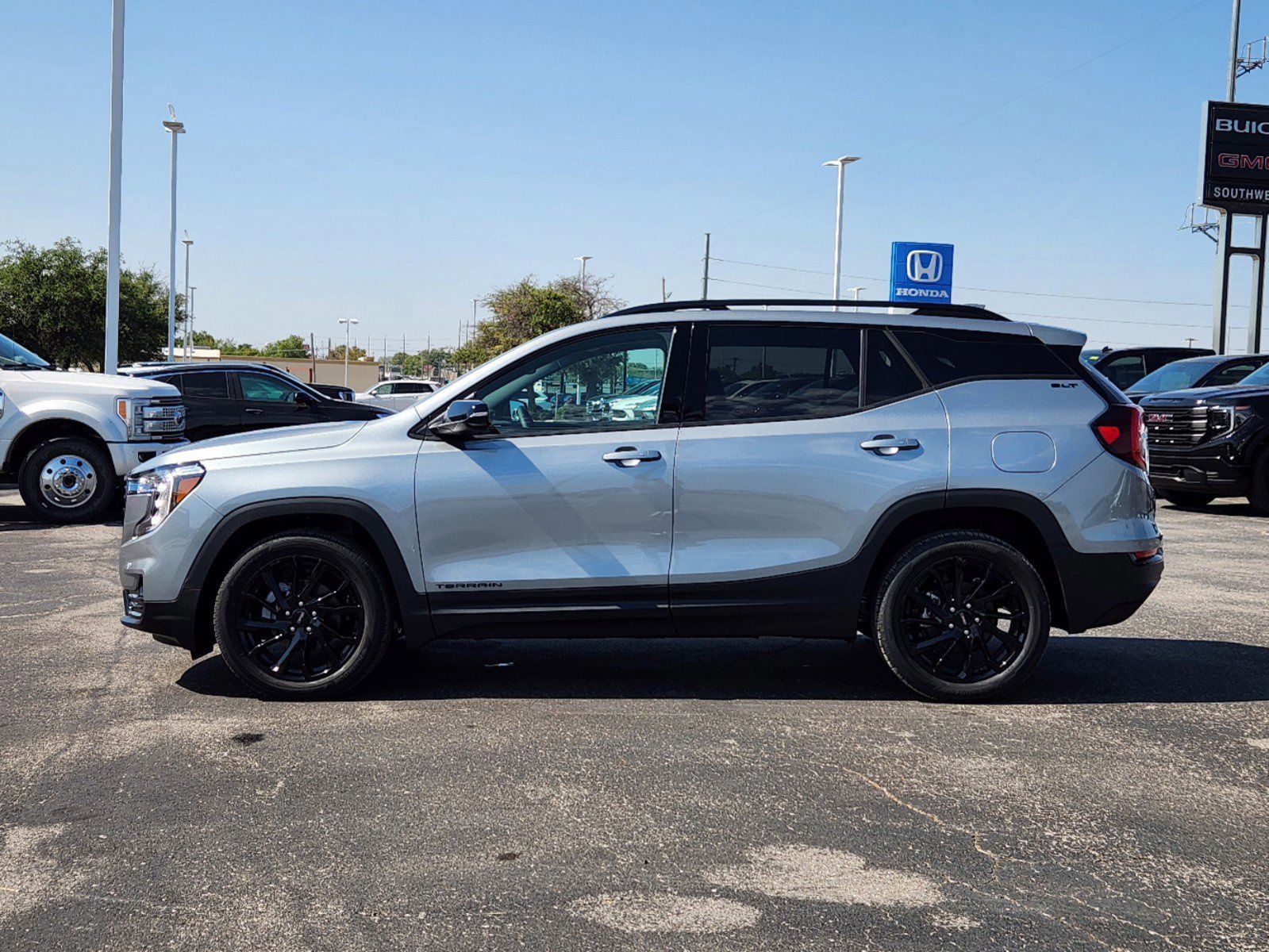 2024 GMC Terrain SLT 3