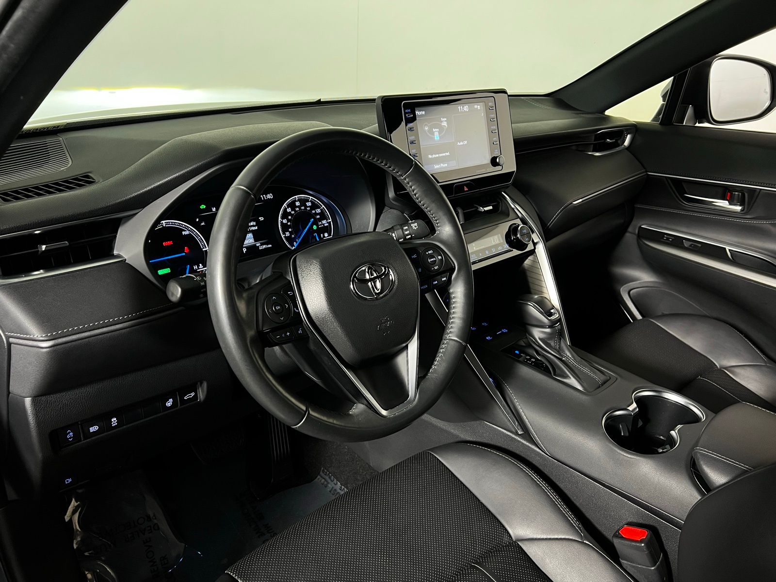 2021 Toyota Venza XLE 12