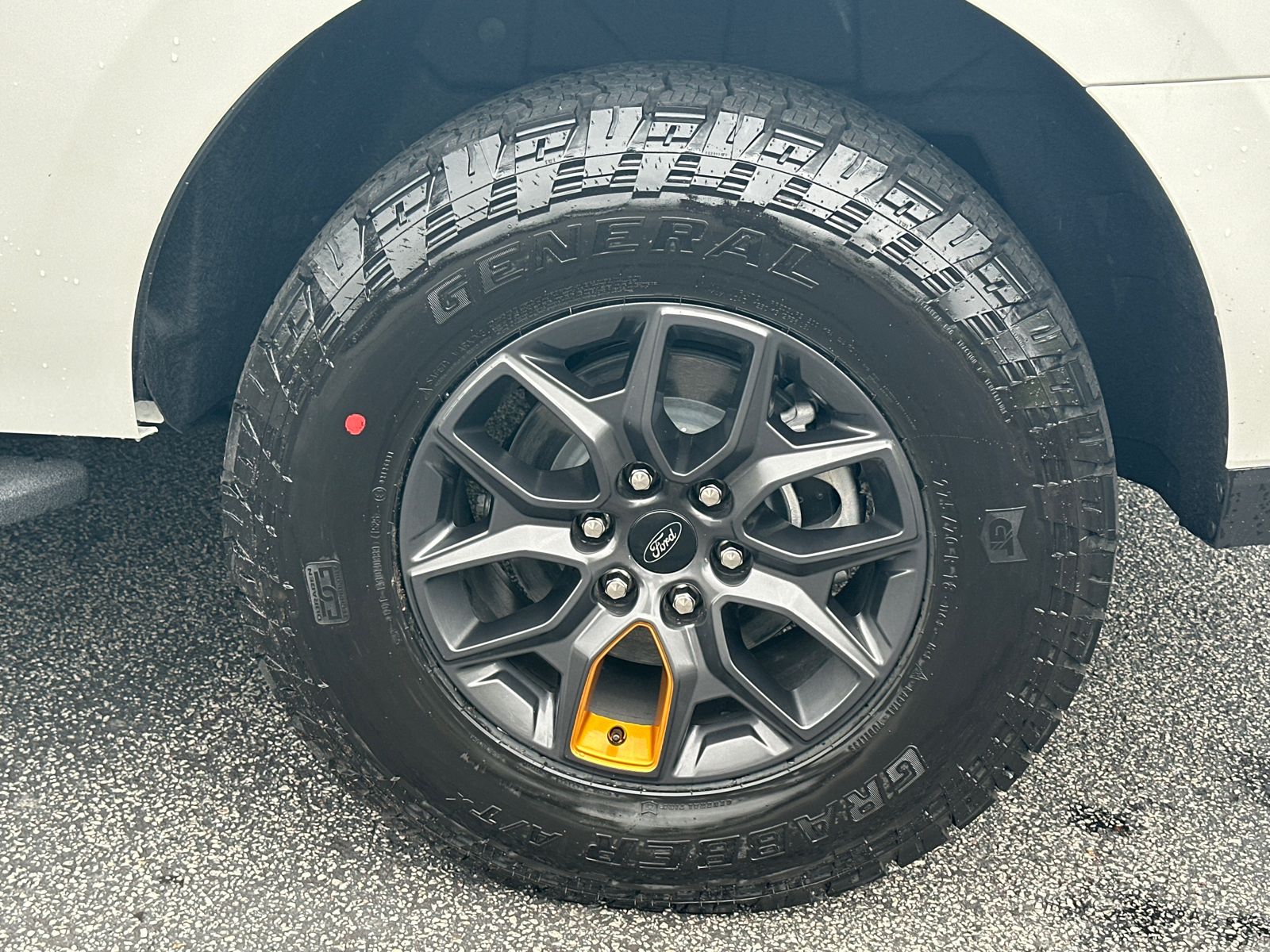 New 2026 Star White Metallic Tri-Coat Ford Tremor® image 21