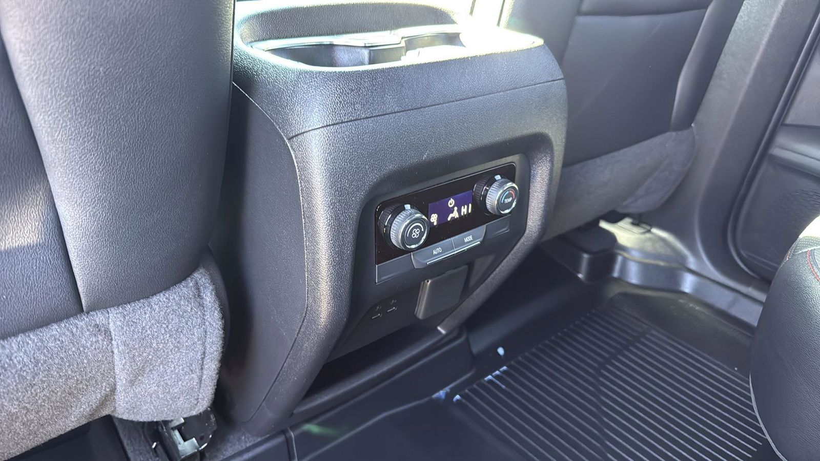 Used Car 2025 Chevrolet Traverse  Z71 For Sale Under $50,000 In Austin, Texas