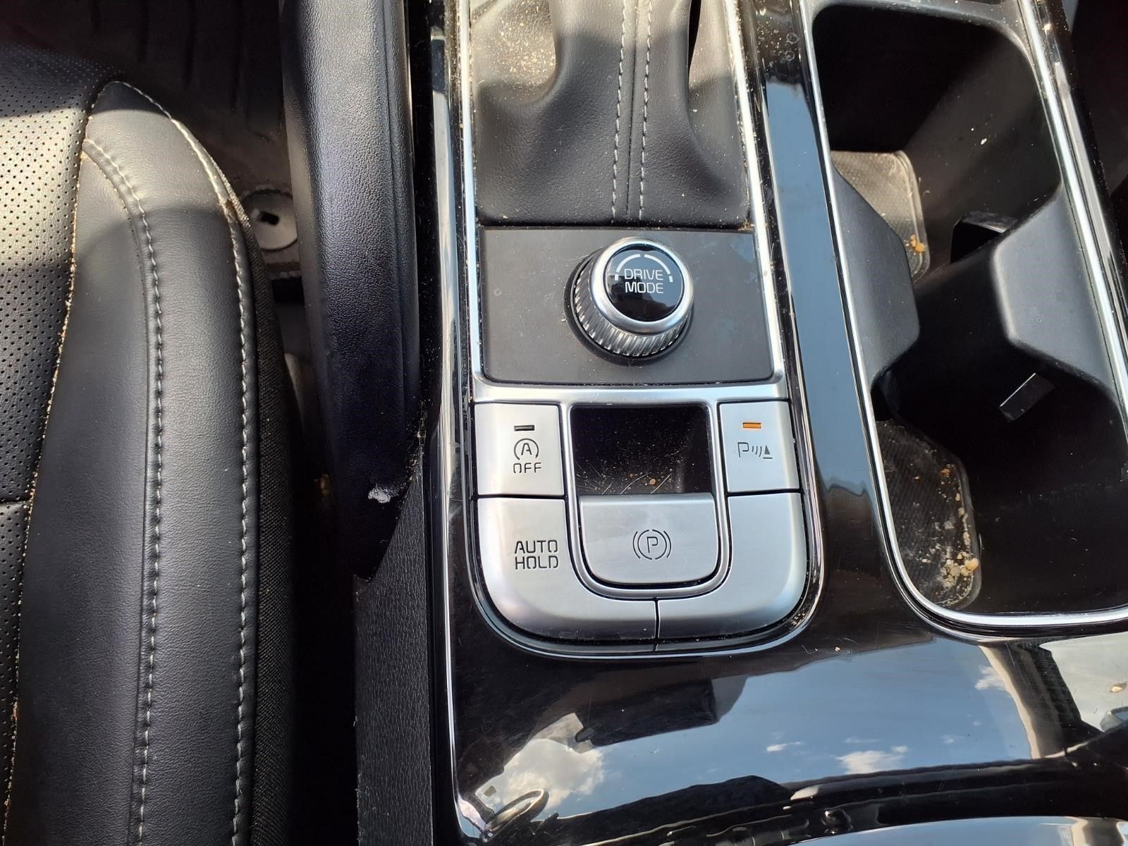 2024 Kia Telluride LX Silver at Shottenkirk Kia Fort Bend