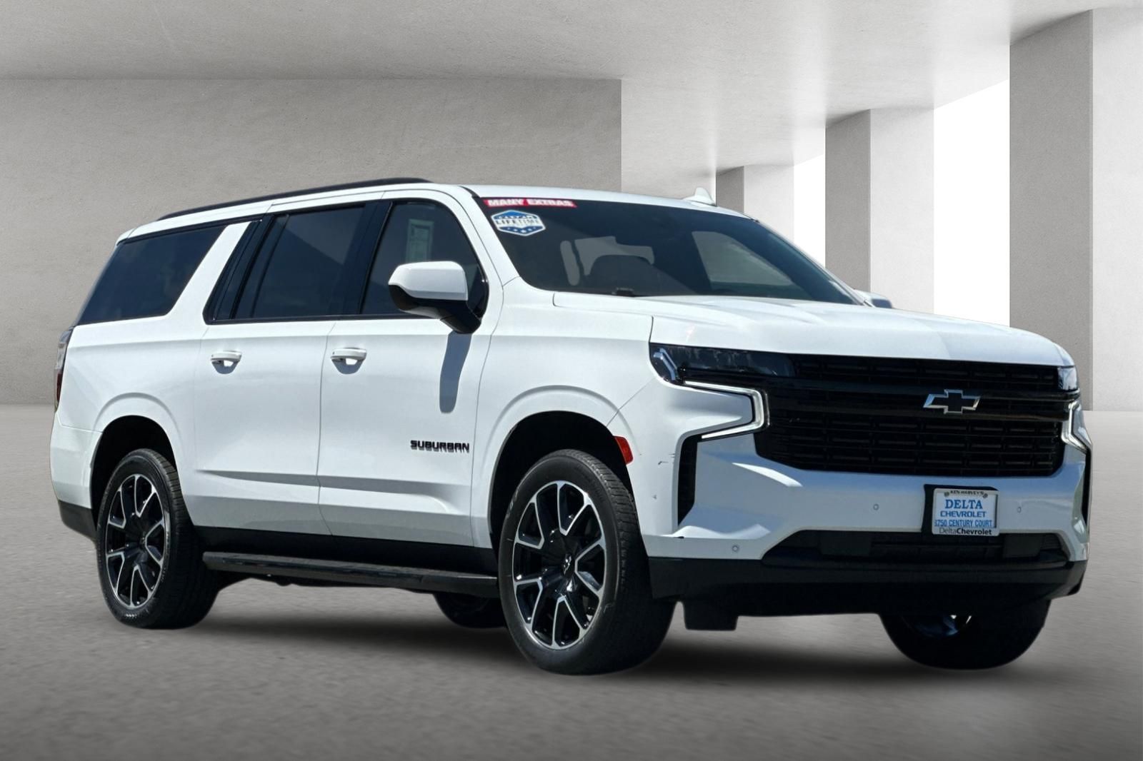 Summit White 2024 Chevrolet Suburban SUV / Crossover 4X2 Automatic