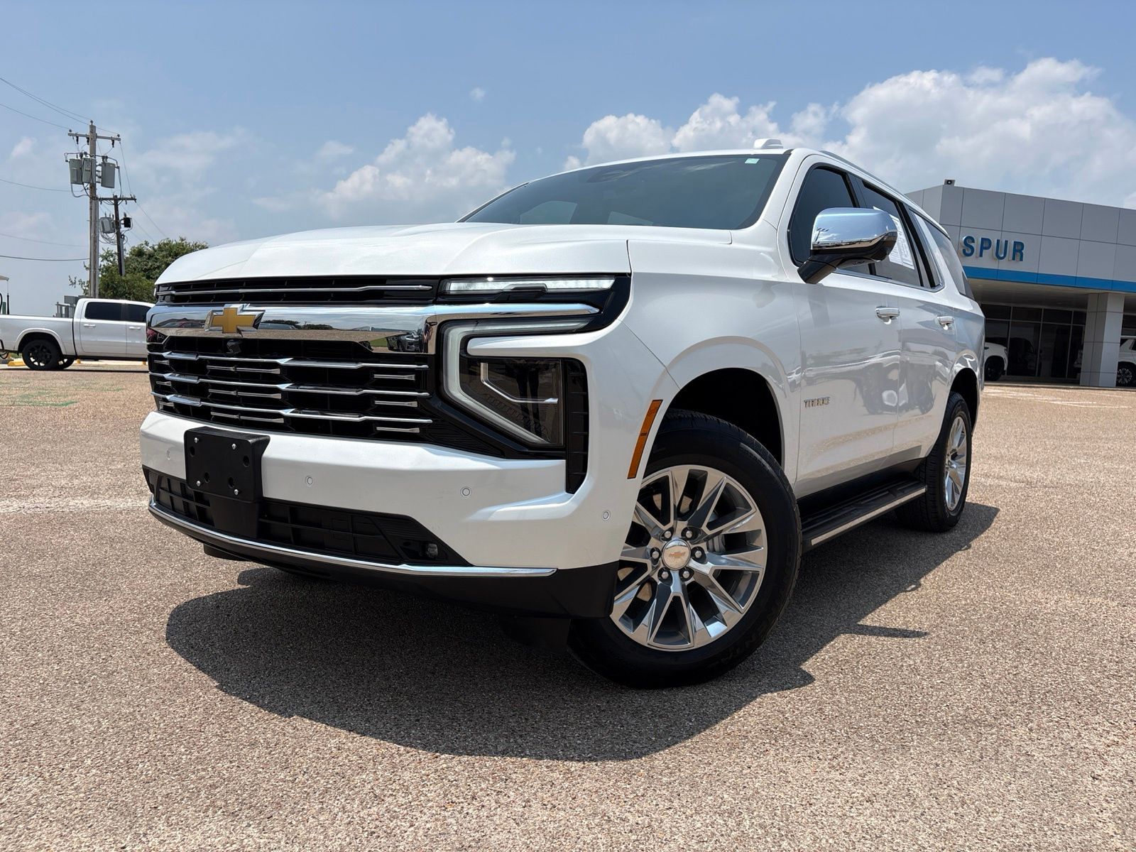 White (Iridescent Pearl Tricoat) 2025 Chevrolet Tahoe SUV / Crossover Four-Wheel Drive