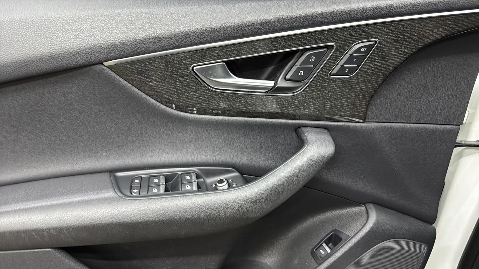 Used Car 2020 Audi Q7  55 Premium Plus For Sale Under $25,000 In Austin, Texas