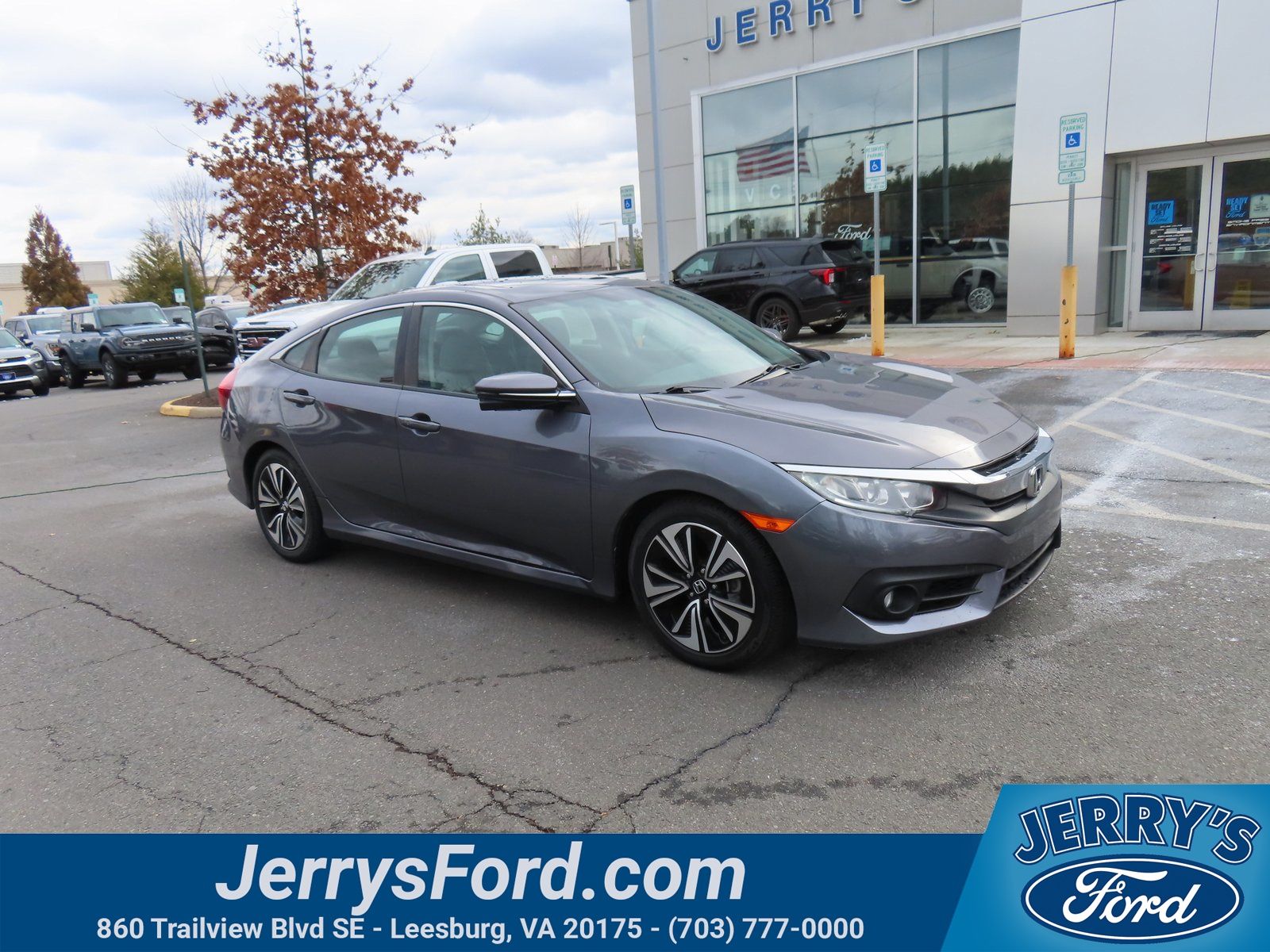Gray (Modern Steel Metallic) 2017 Honda Civic EX-T Sedan Front-Wheel Drive Continuously Variable Transmission