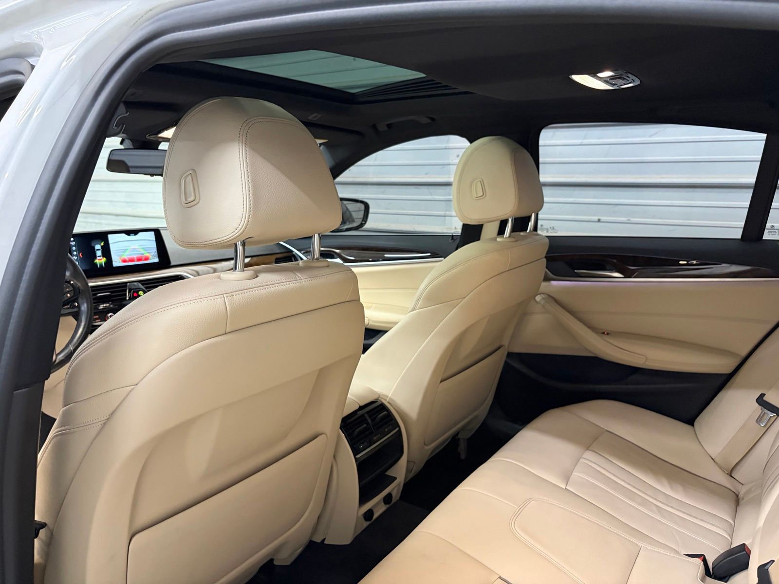 2018 BMW 5 Series 530i - Photo 25
