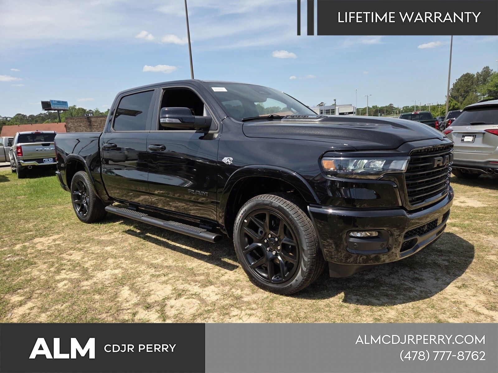 New 2026 Diamond Black Crystal Pearl-Coat Exterior Paint RAM Laramie image 16