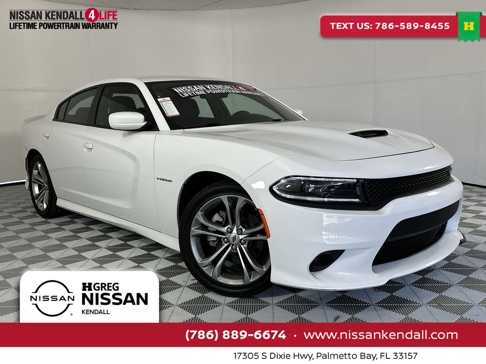 White Knuckle Clearcoat 2022 Dodge Charger Sedan Rear-Wheel Drive 8-Speed Automatic