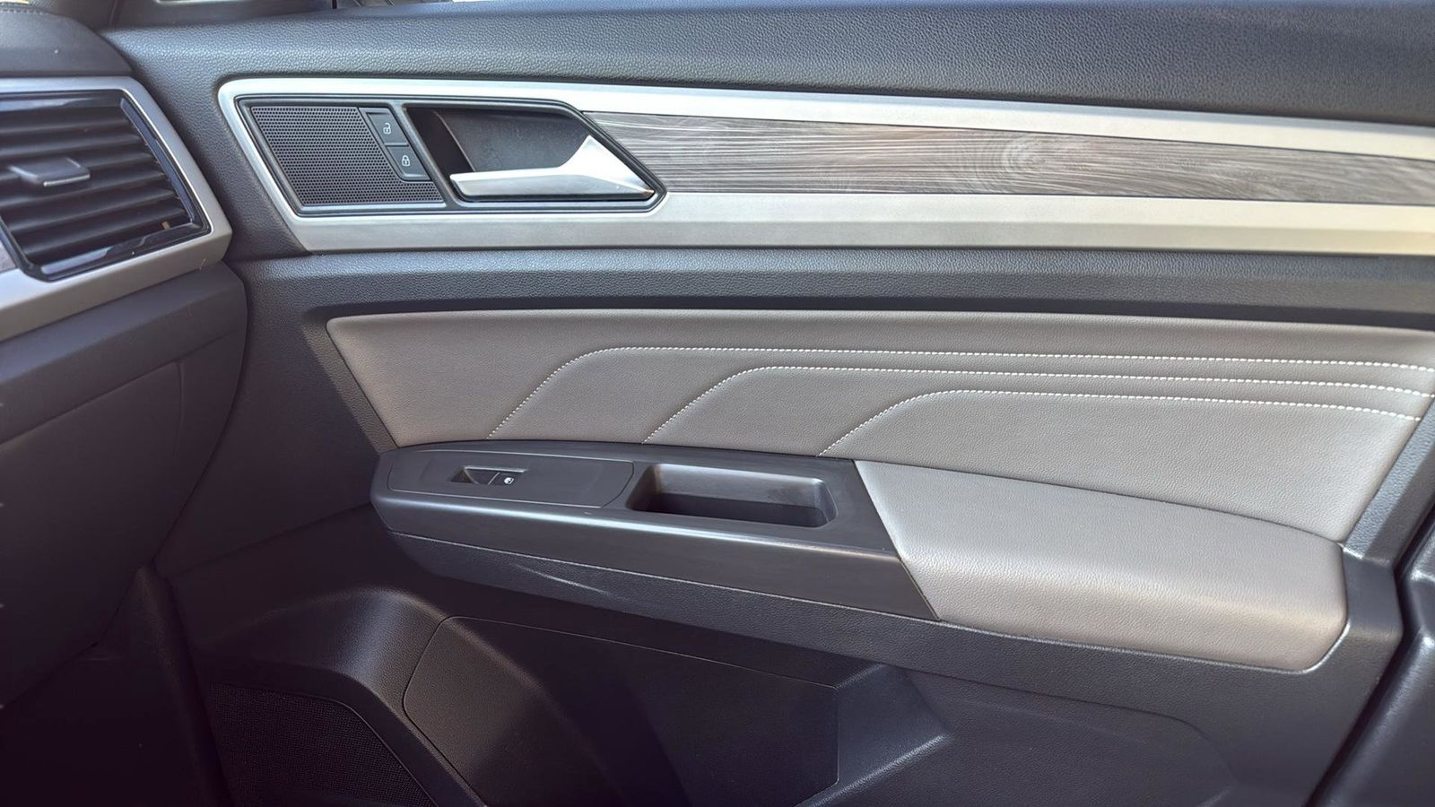 Used Car 2022 Volkswagen Atlas Cross Sport  3.6l V6 Se W/technology For Sale Under $25,000 In Austin, Texas