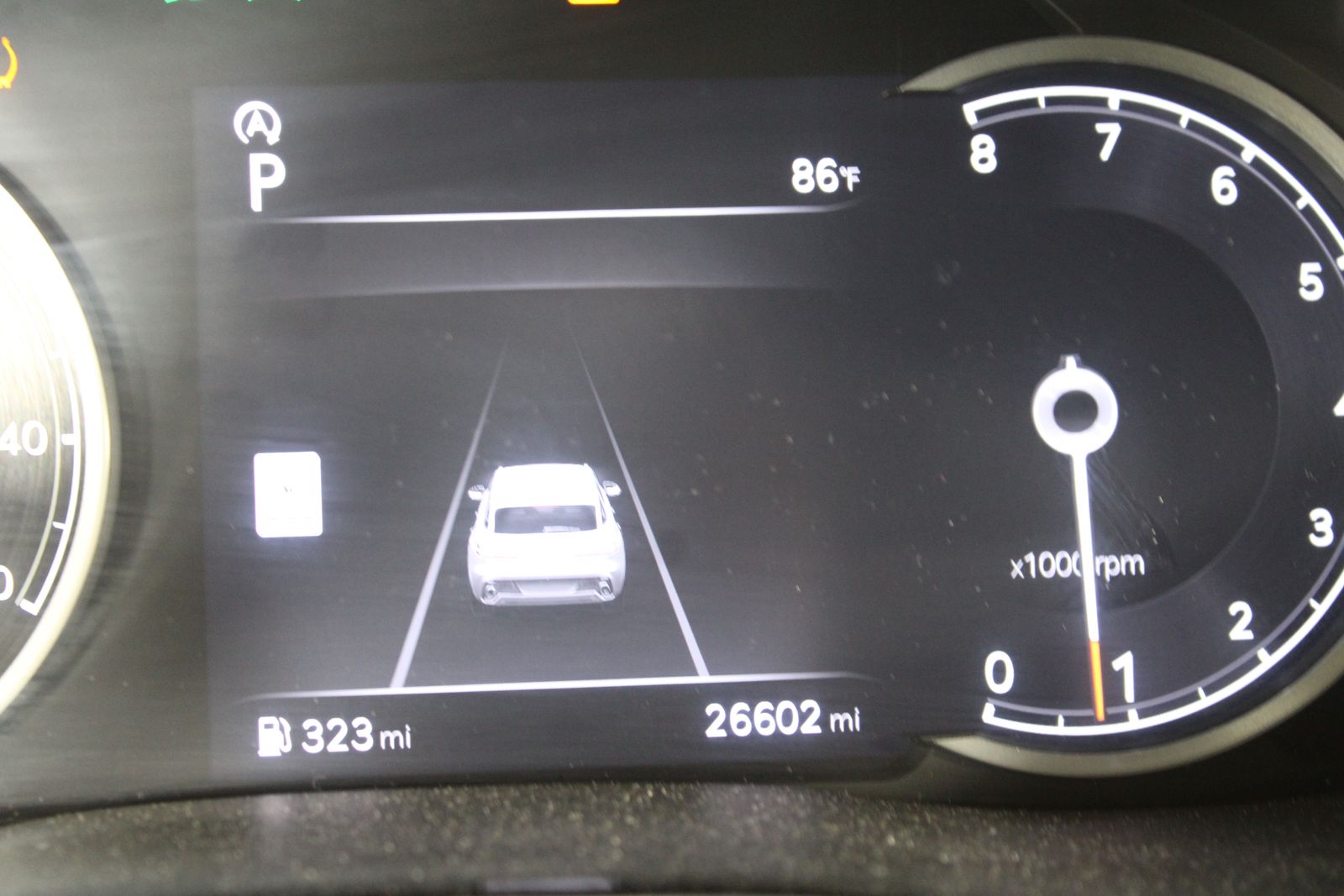 Used 2025 White Genesis 2.5T image 6