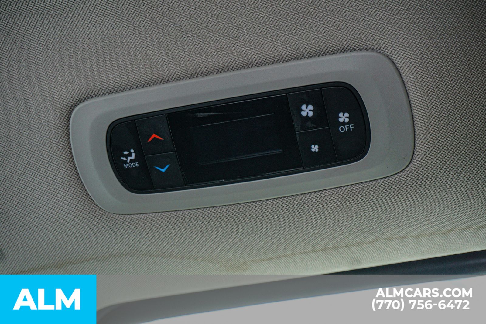 Used 2023 Silver Chrysler LX image 51