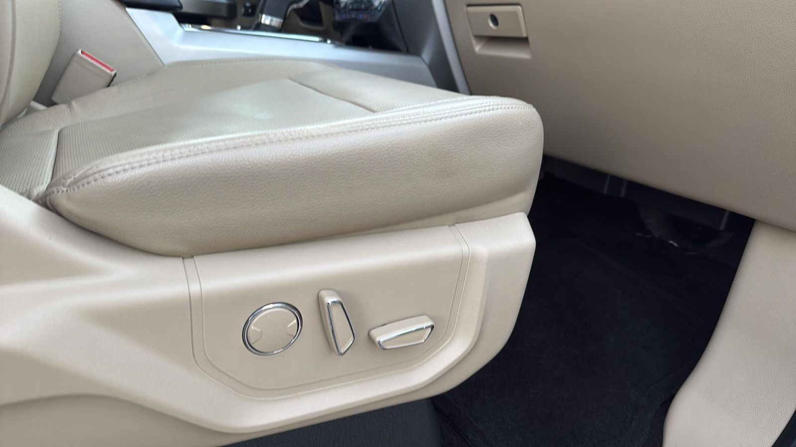 Used Car 2016 Ford F-150  Lariat For Sale Under $25,000 In Austin, Texas