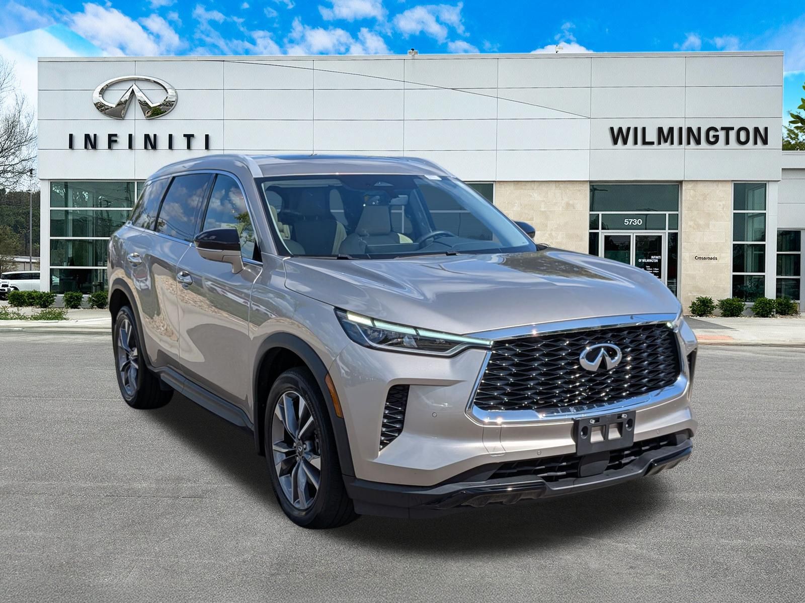 Warm Titanium 2023 INFINITI QX60 Luxe AWD SUV / Crossover All-Wheel Drive 9-Speed Automatic