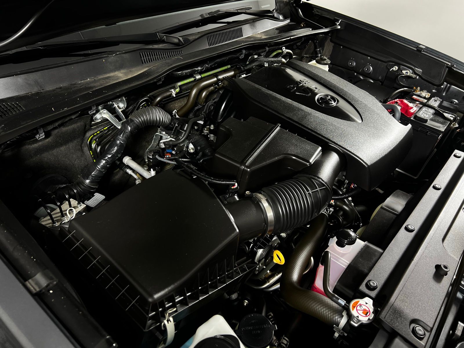 Thumbnail: 2023 Toyota Tacoma - 10