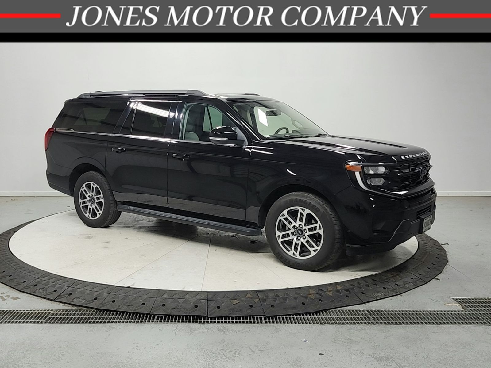 Black Metallic 2025 Ford Expedition SUV / Crossover 4X2 Automatic
