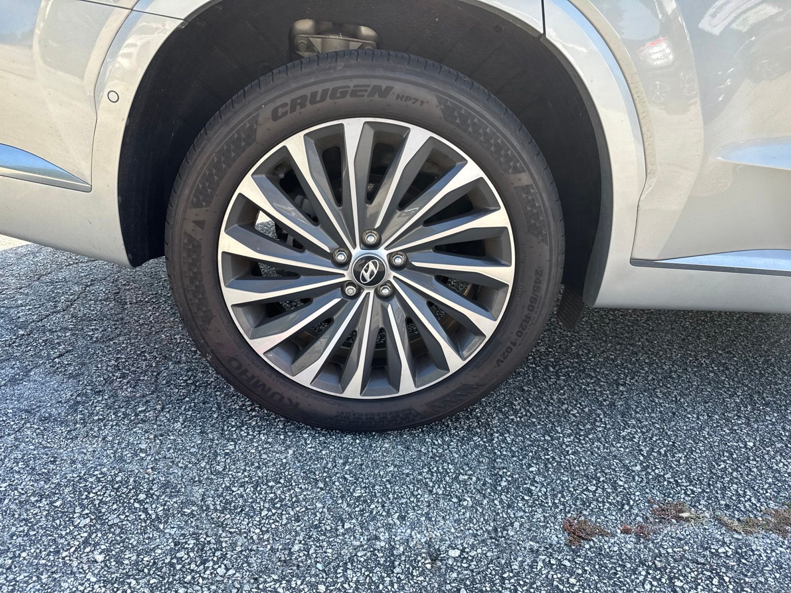 Used 2024 Silver Hyundai Calligraphy image 11
