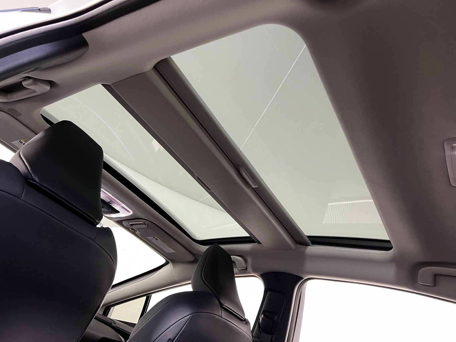 Thumbnail: 2026 Toyota Prius - 25