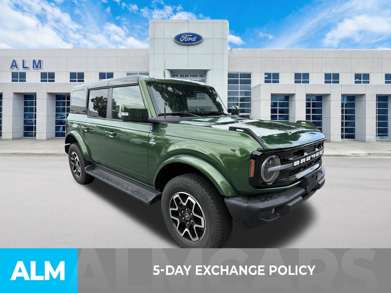 Used 2025 Green Ford Outer Banks image 3