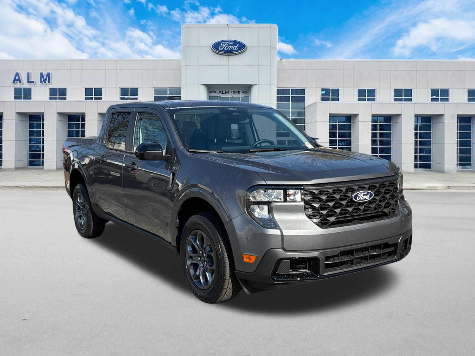 New 2026 Carbonized Gray Metallic Ford XLT image 4