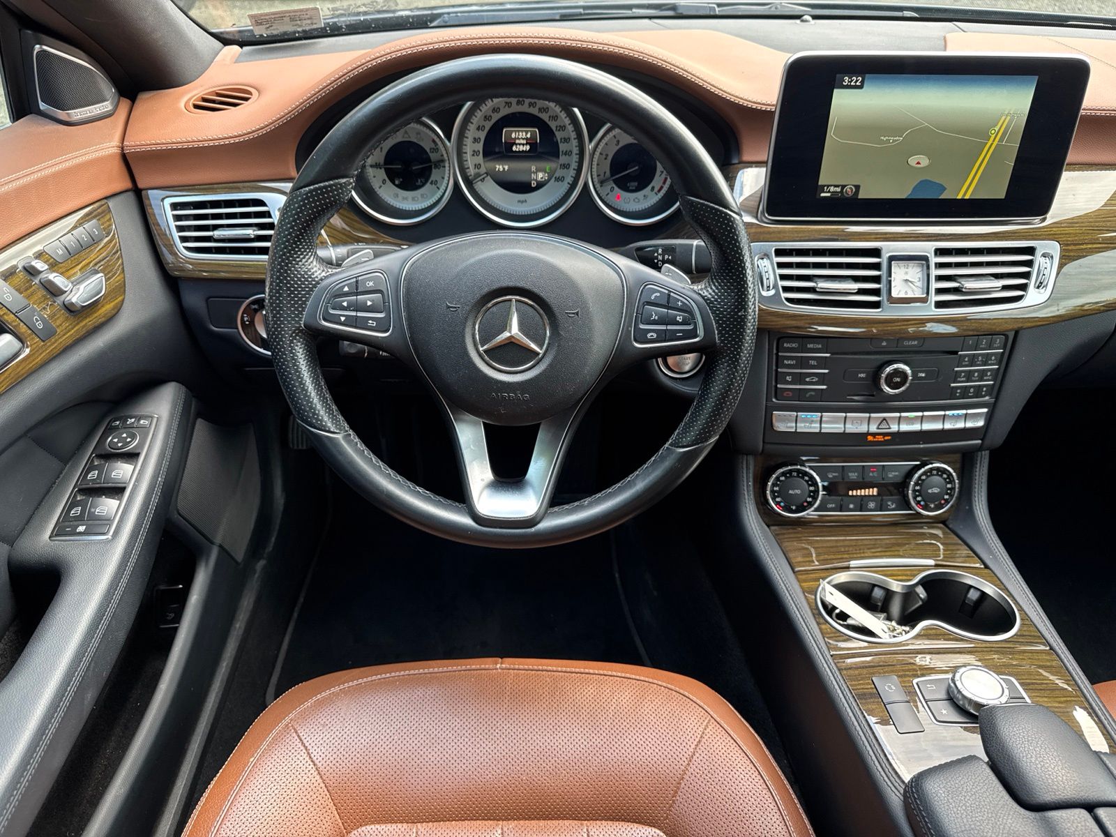 Used 2015 Blue Metallic Mercedes-Benz CLS 400 image 31