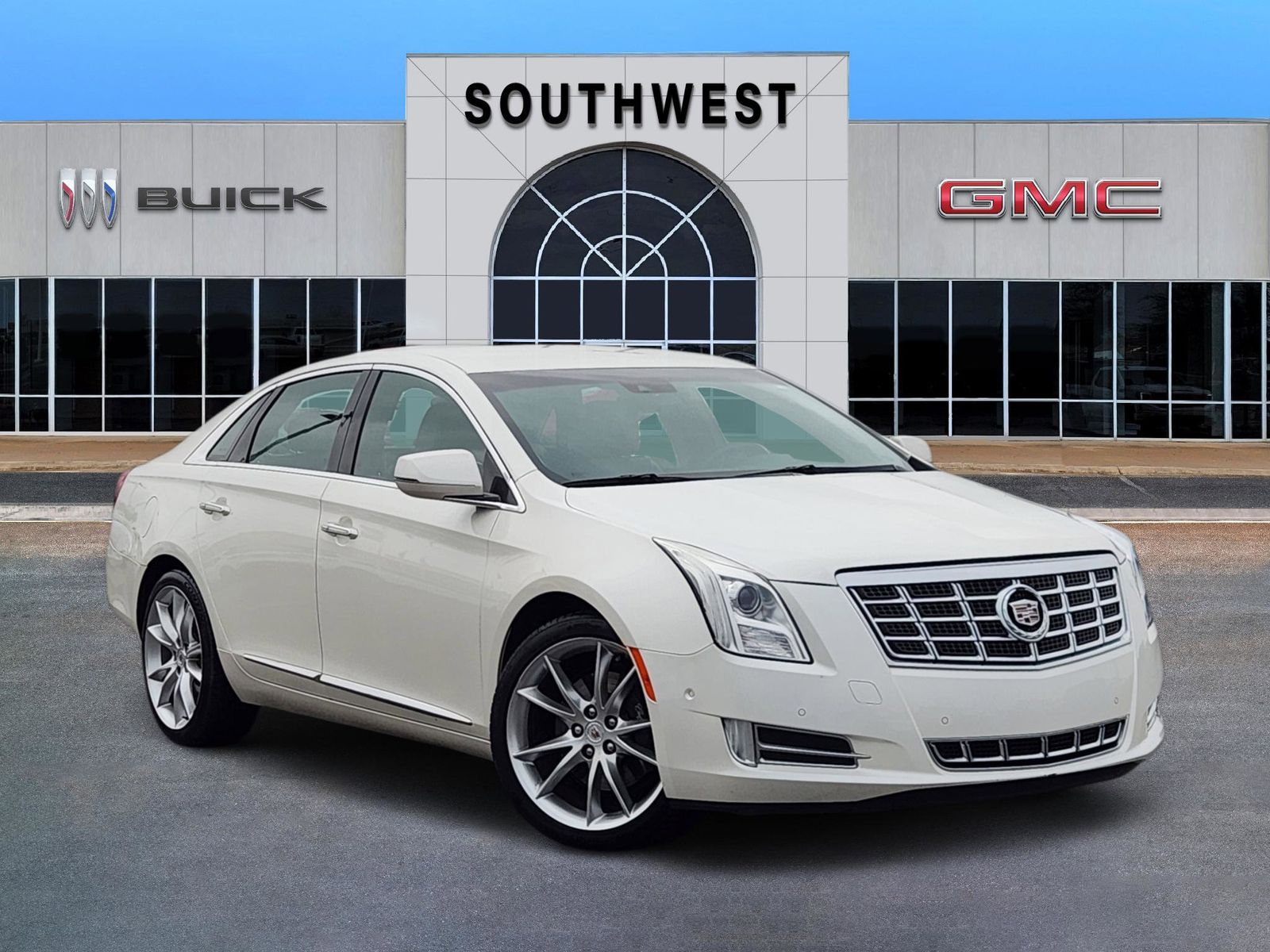 White Diamond Tricoat 2015 Cadillac XTS Premium FWD Sedan Front-Wheel Drive 6-Speed Automatic