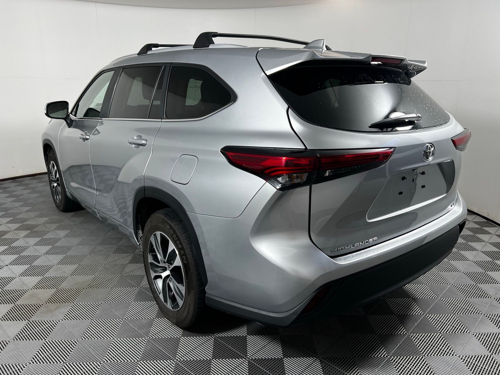 2023 Toyota Highlander XLE 7