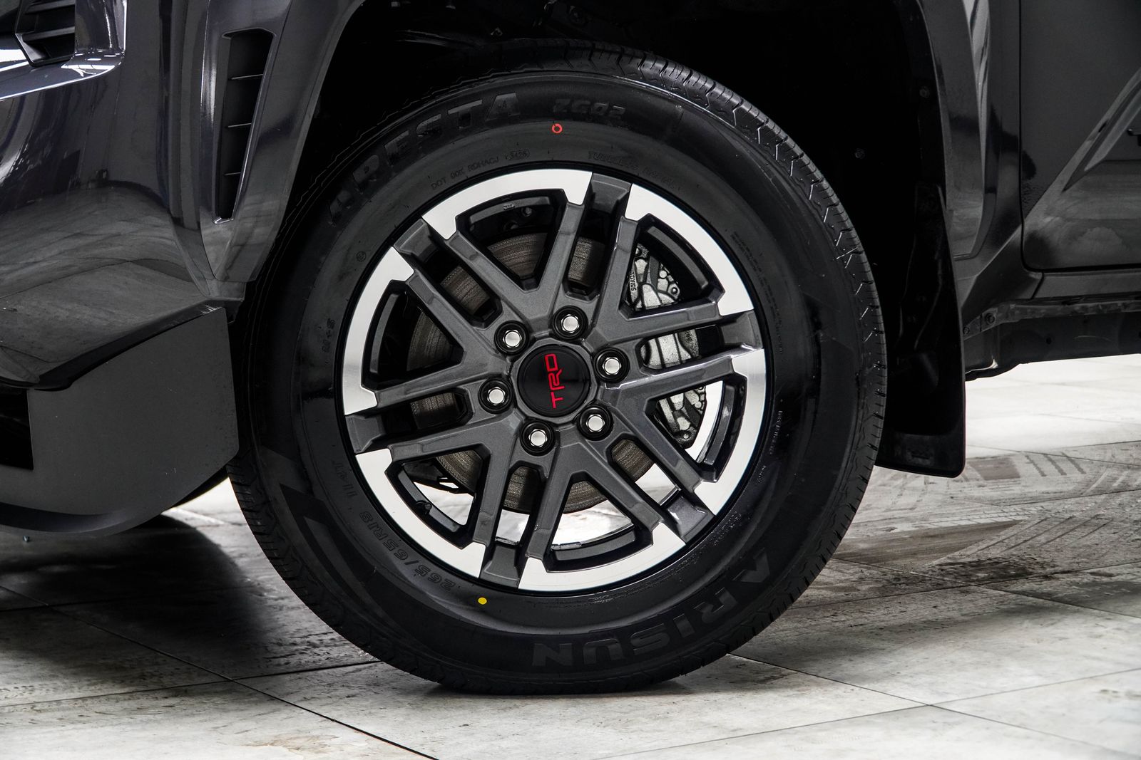 View vehicle photo 3