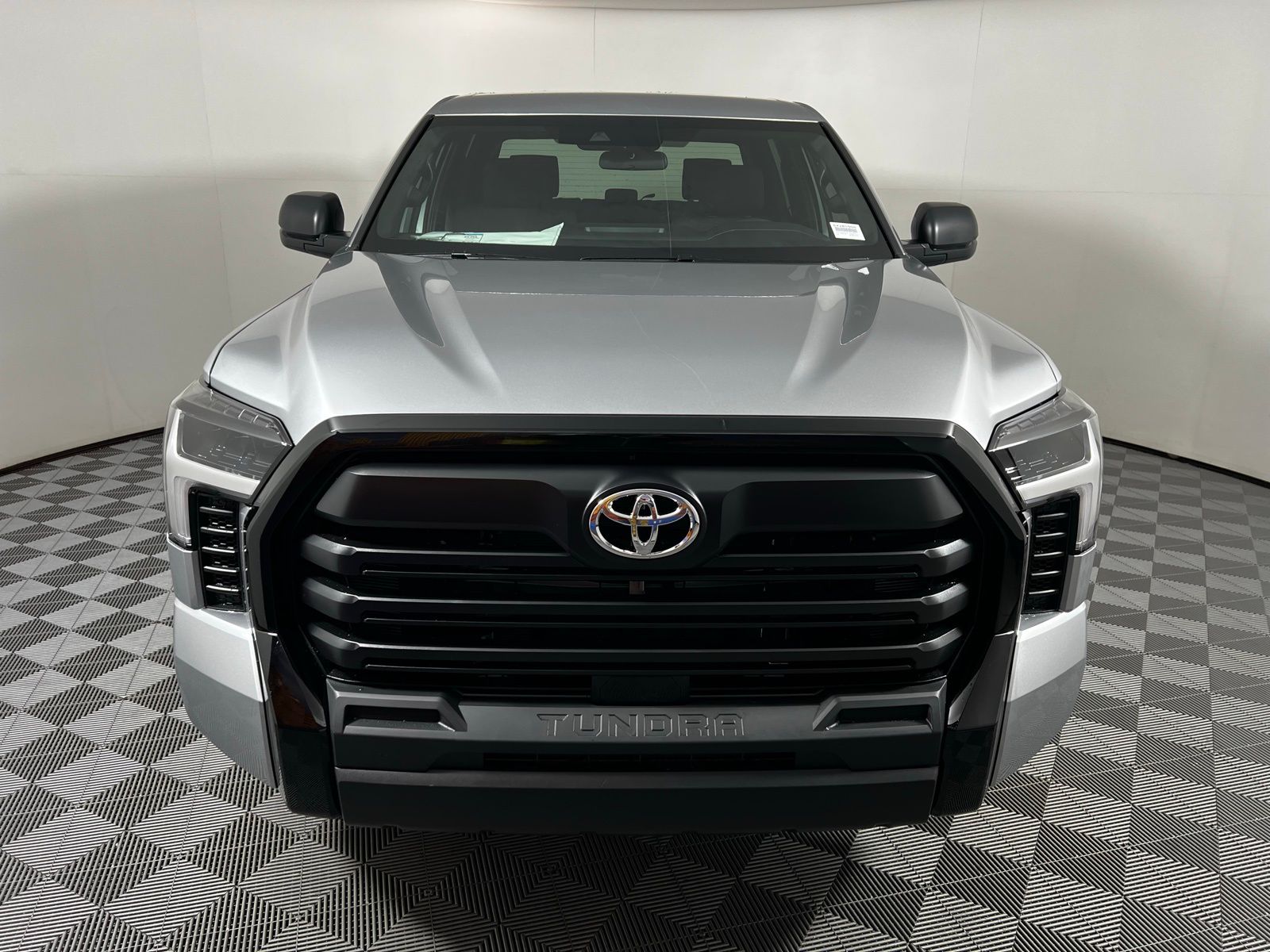 2025 Toyota Tundra SR 2