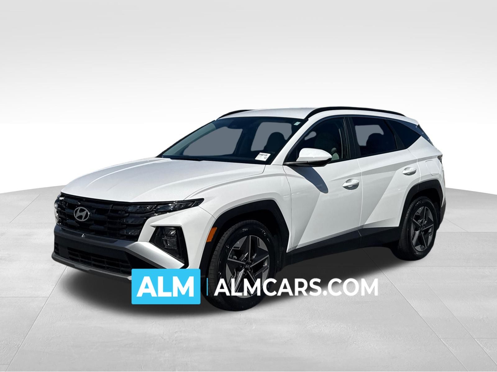 Serenity White Pearl 2025 Hyundai Tucson SUV / Crossover Front-Wheel Drive 8-Speed Automatic