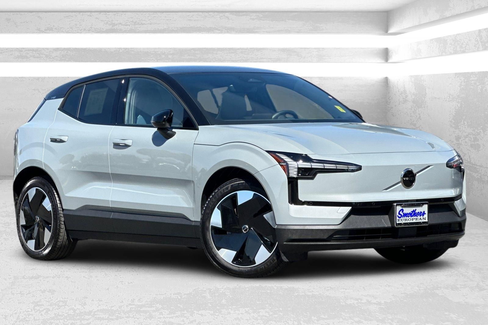 2025 Volvo EX30 Twin Plus eAWD