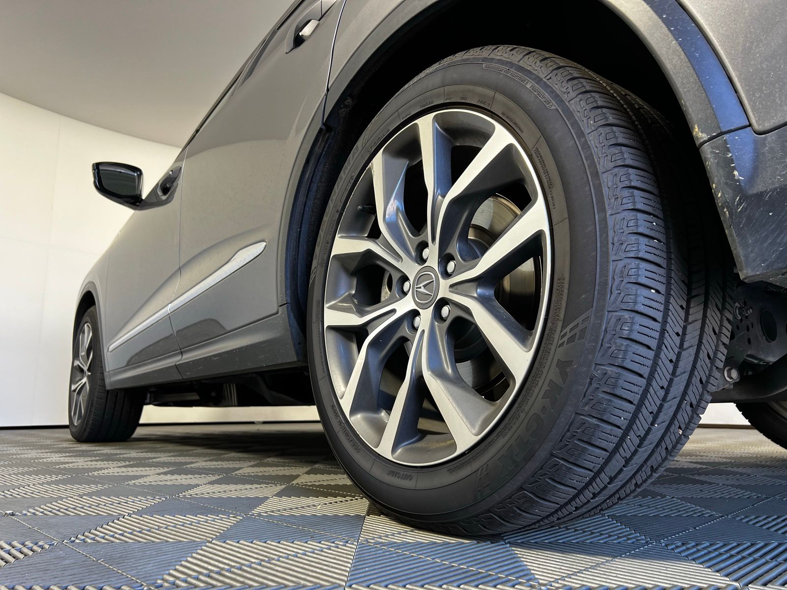 Thumbnail: 2022 Acura MDX - 9
