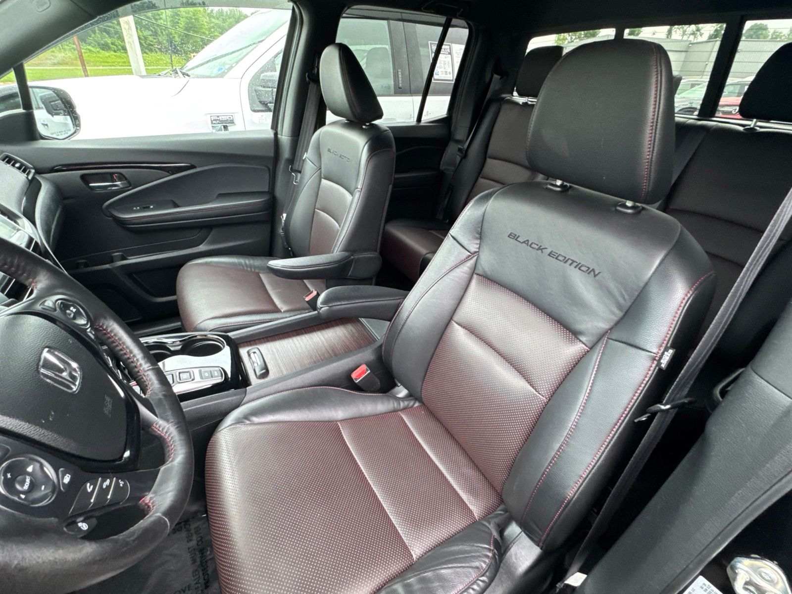 Used 2020 Crystal Black Pearl Honda Black Edition image 37