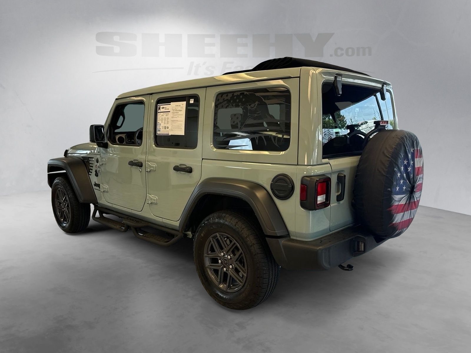 Used 2024 Earl Clearcoat Jeep Sport S image 13