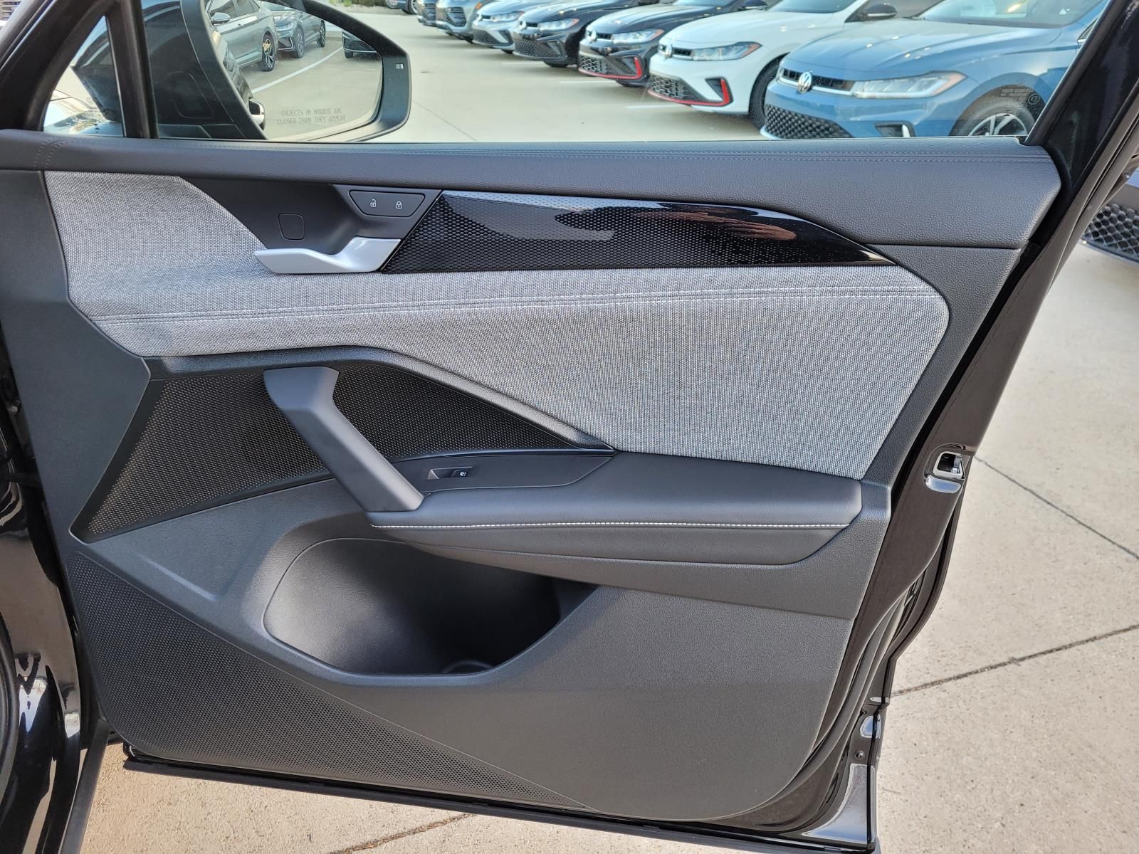 used 2025 Volkswagen Tiguan car, priced at $24,580