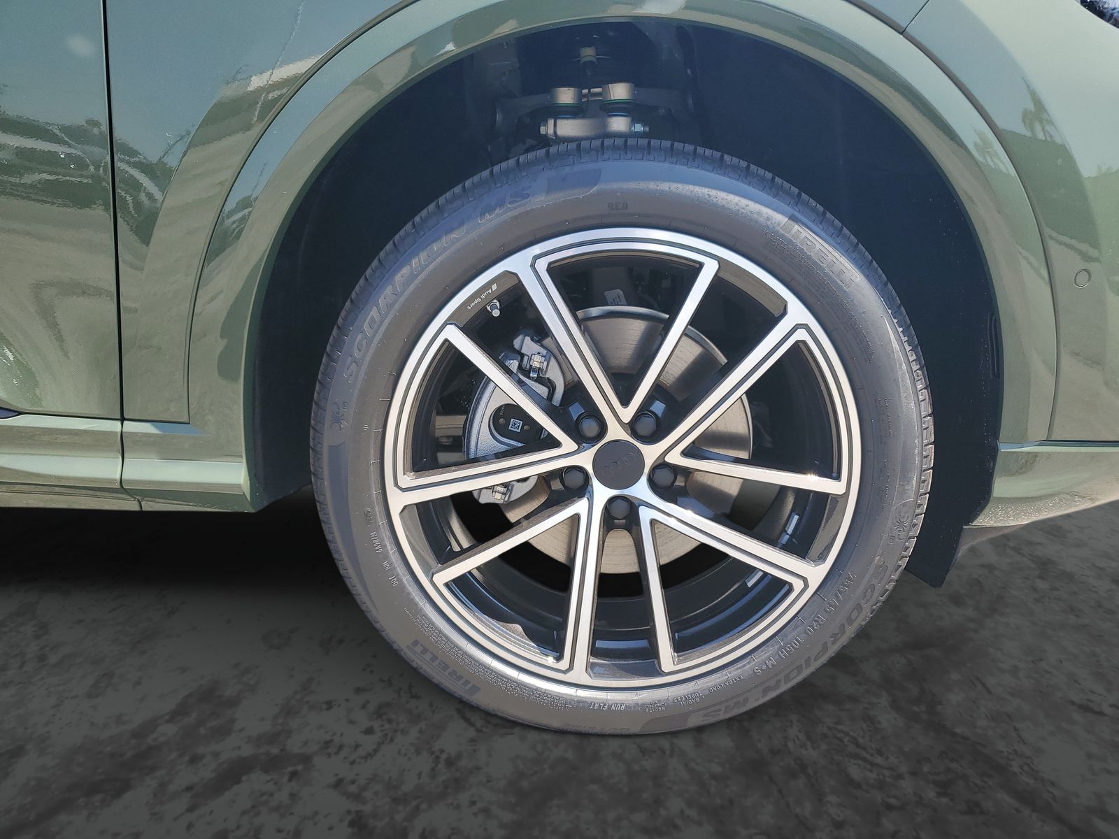 Vehicle photo