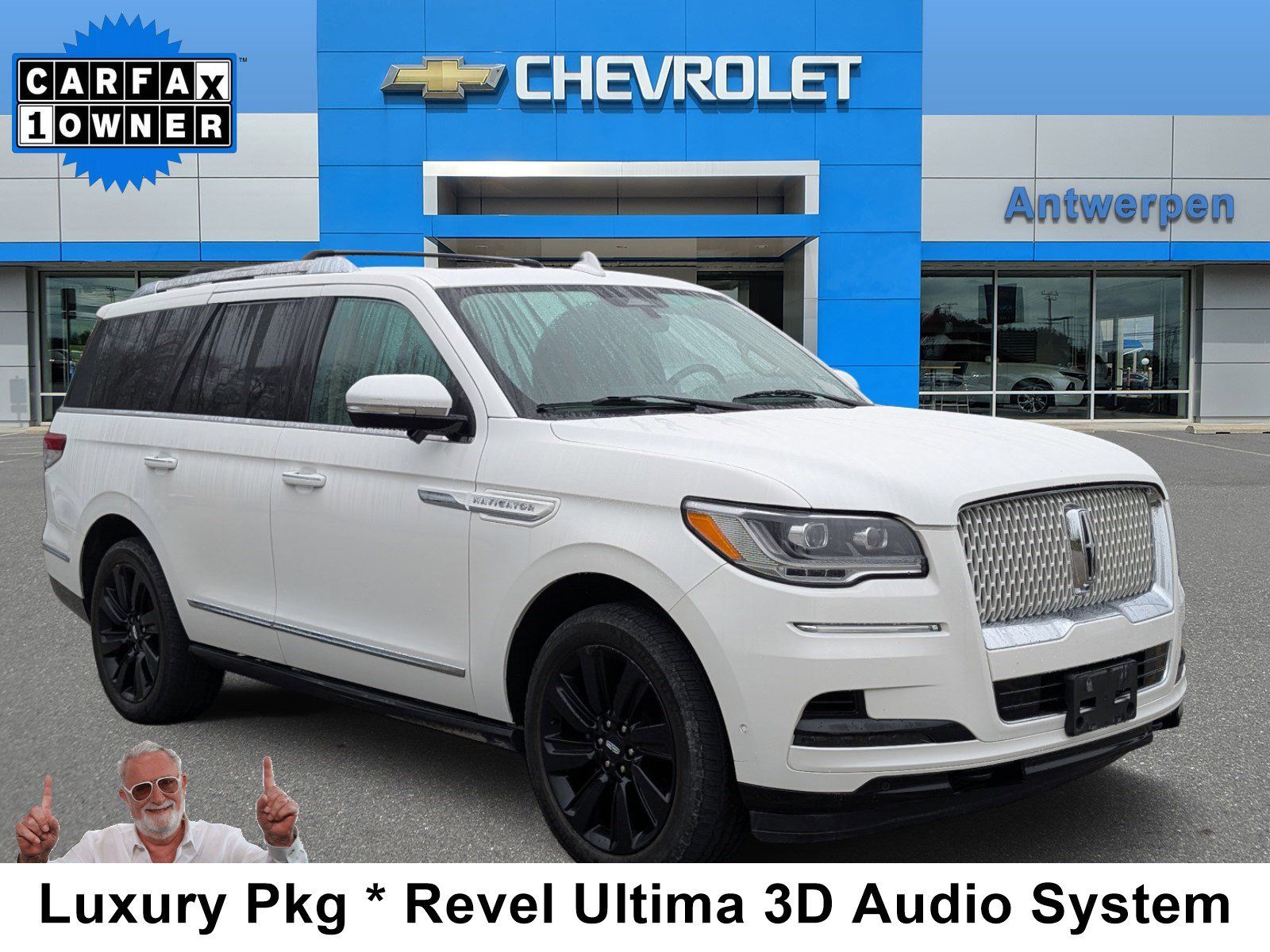 Pristine White Metallic Tri-Coat 2022 Lincoln Navigator Reserve 4WD SUV / Crossover Four-Wheel Drive Automatic