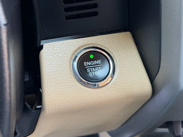 Used 2015 White Platinum Clearcoat Metallic Ford Lariat image 29