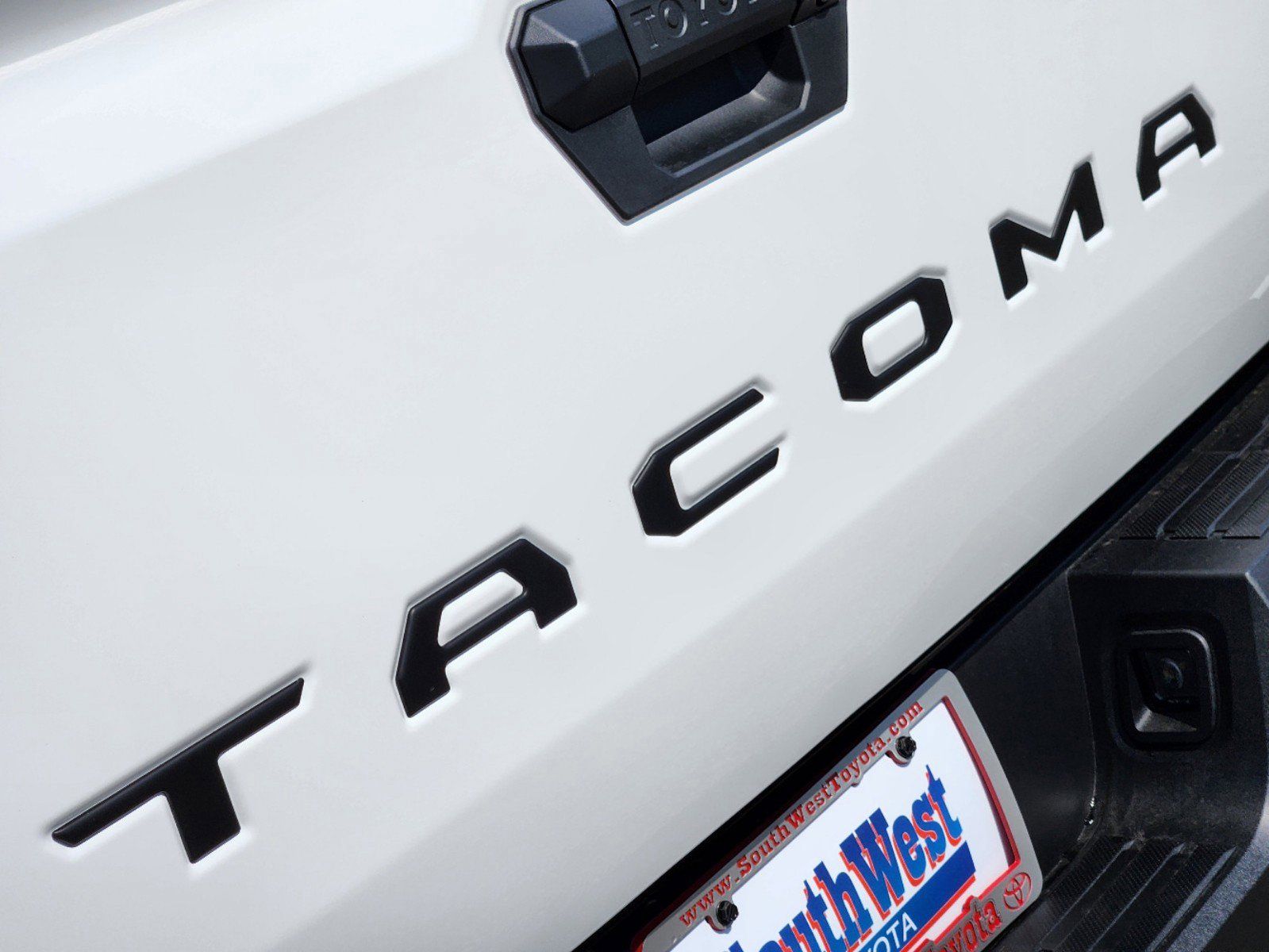 2024 Toyota Tacoma TRD Sport 9