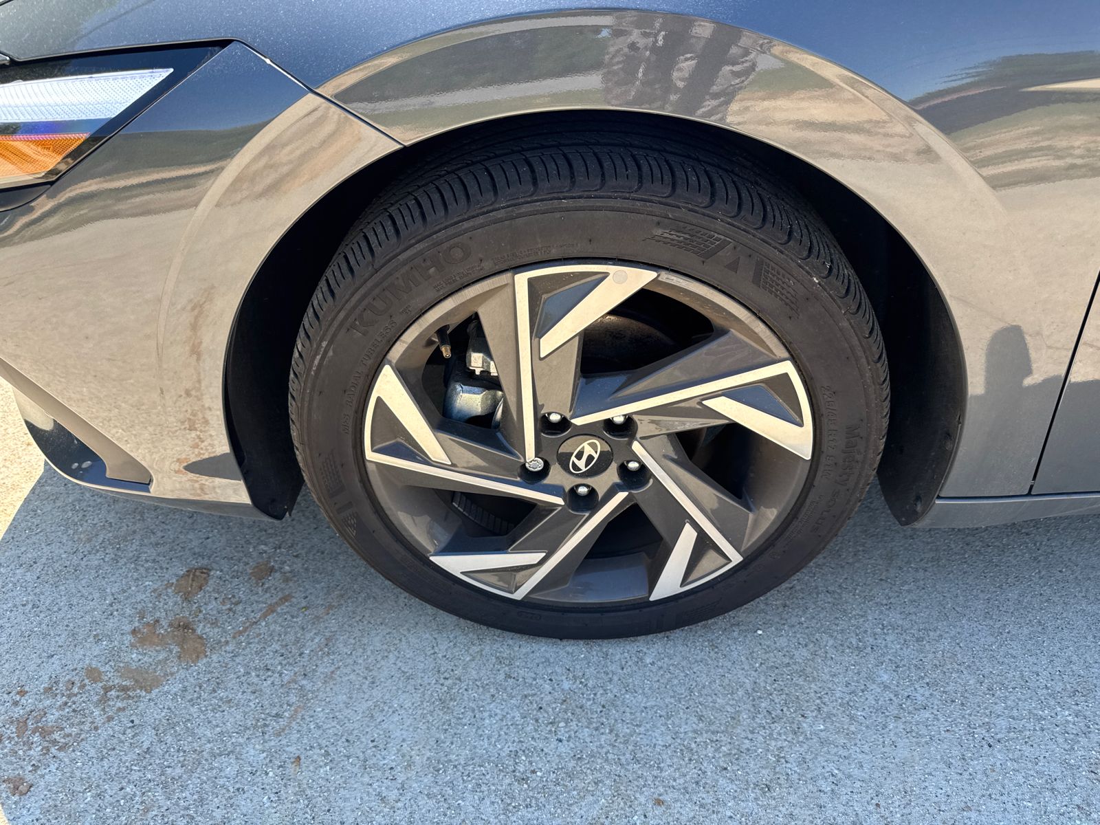 Certified Used 2025 Gray Hyundai SEL Sport image 11