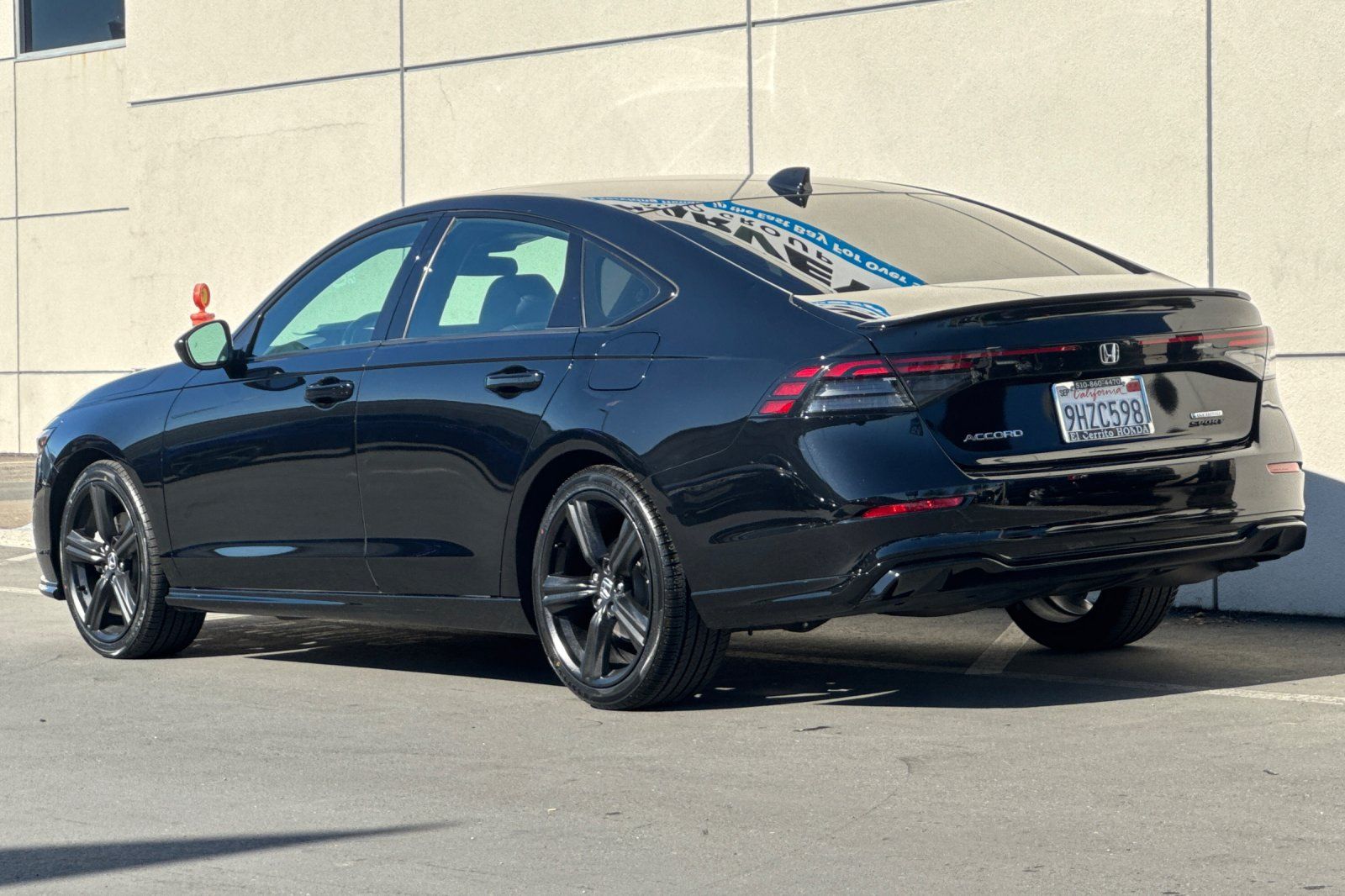 View vehicle photo 5