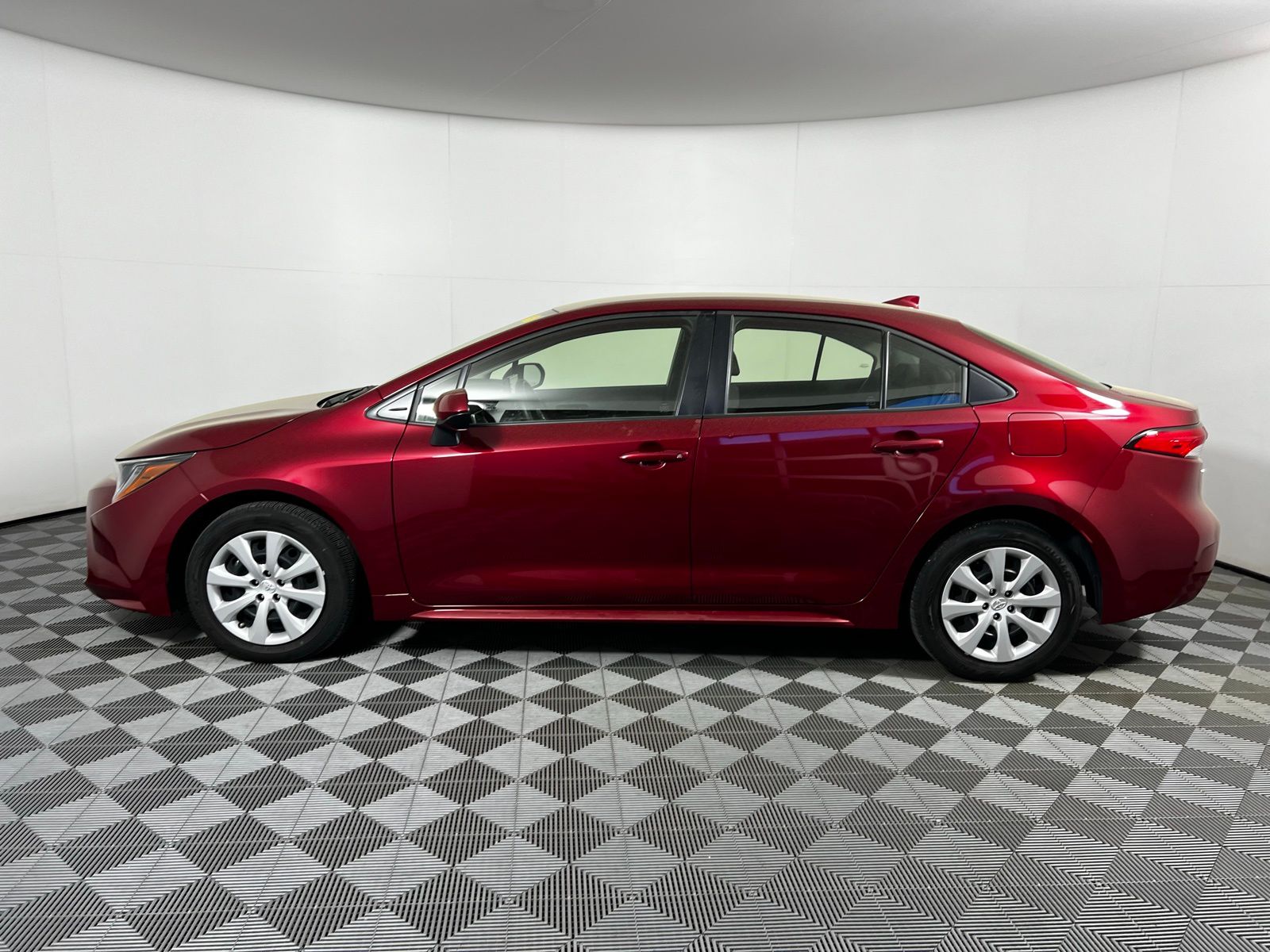 2022 Toyota Corolla LE 8