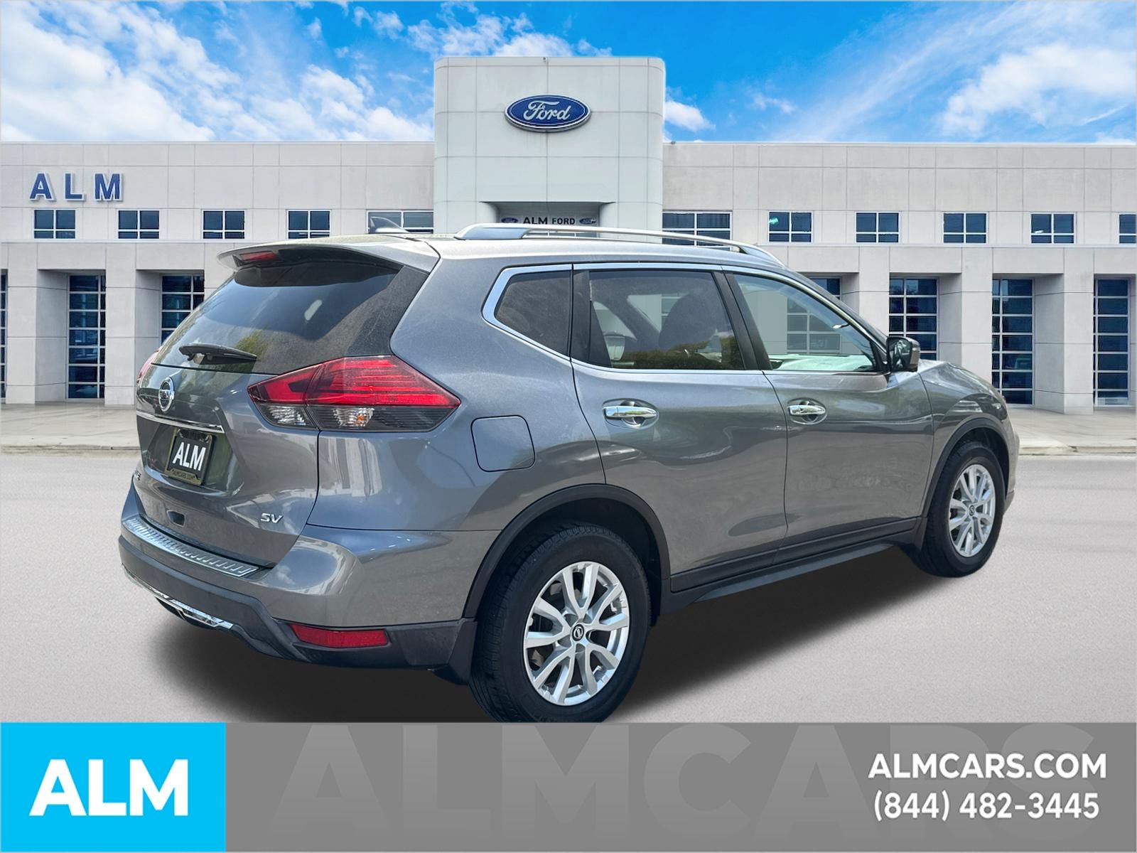 View vehicle photo 5