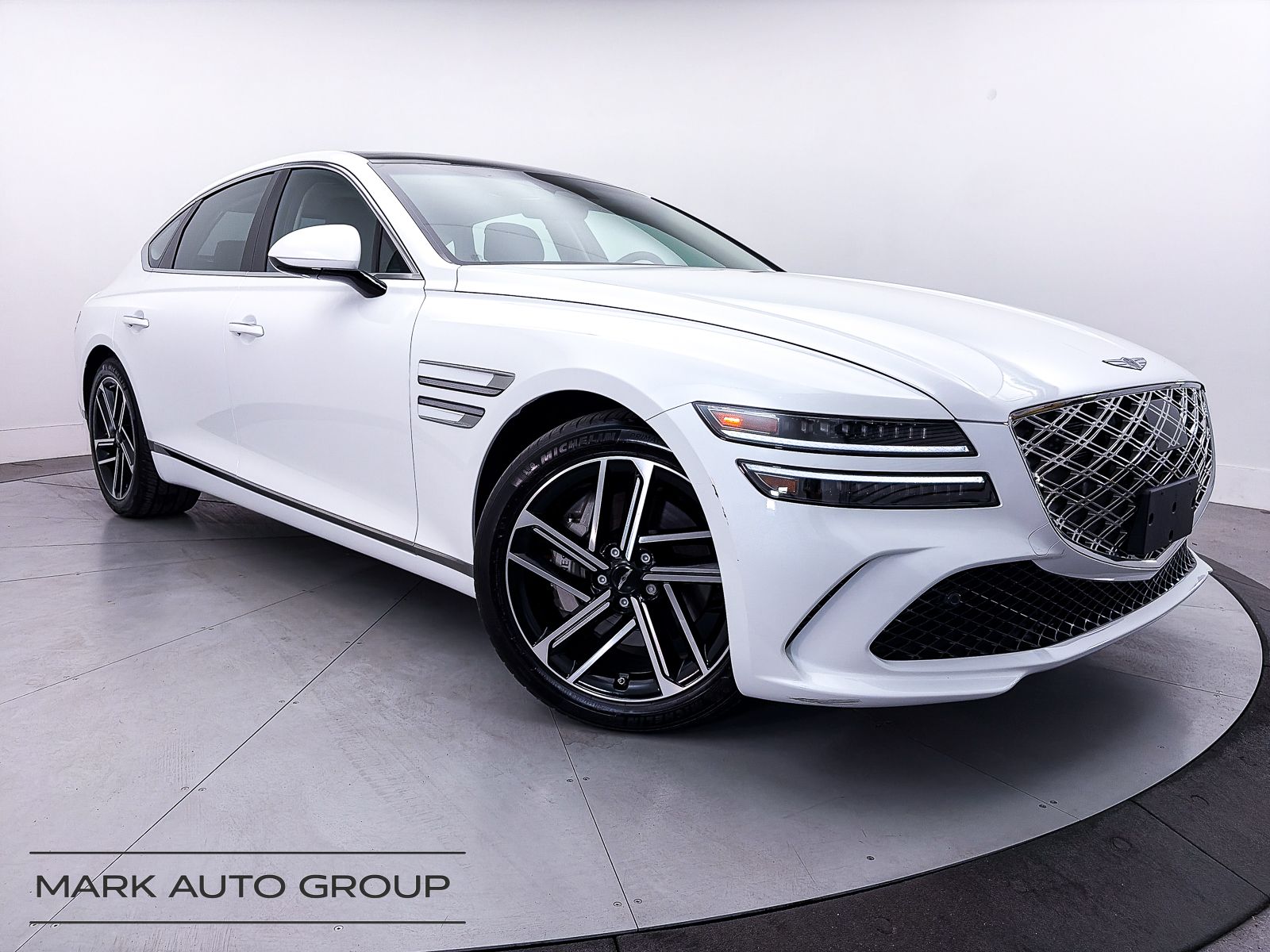 2025 Genesis G80 2.5T