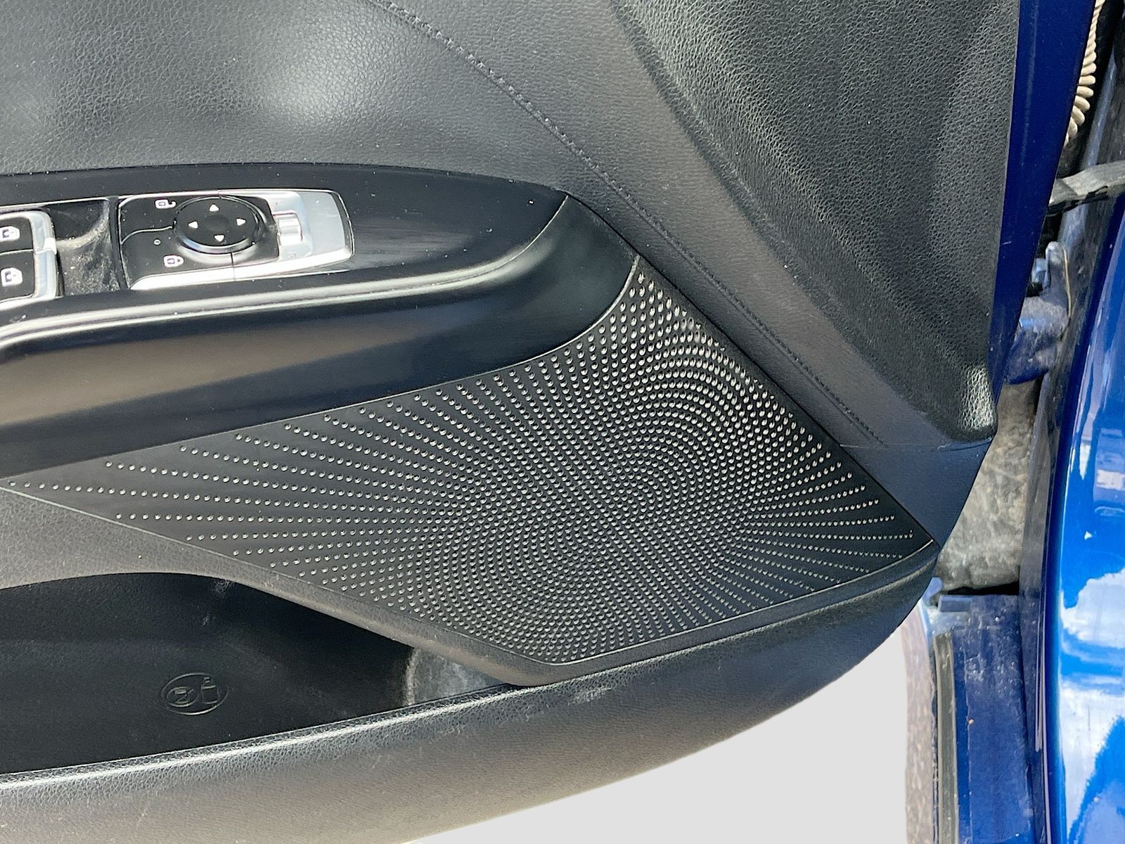 Used 2021 Blue Kia GT-Line image 19