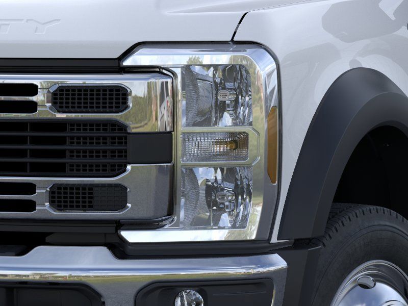 2025 Ford F-550 Super Duty Chassis Cab XL - Photo 18
