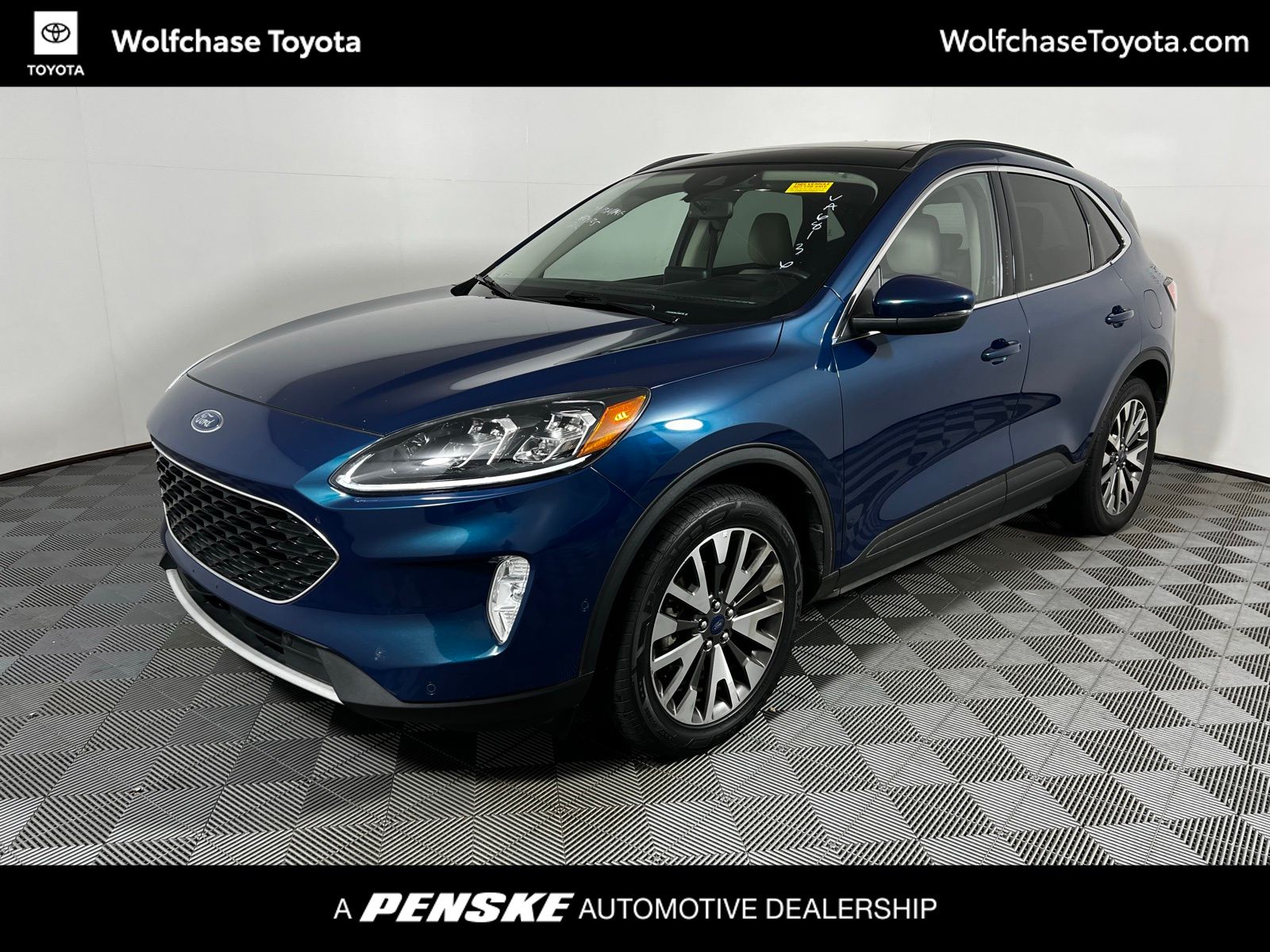Thumbnail: 2020 Ford Escape - 1