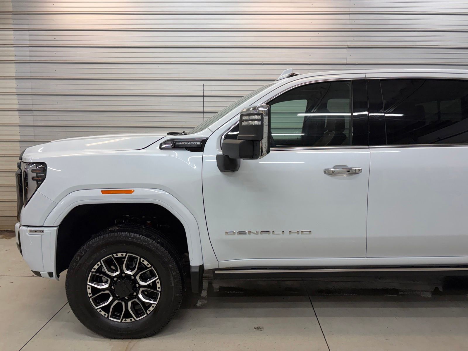 Photo 3 of 2026 GMC Sierra 3500HD Denali Ultimate