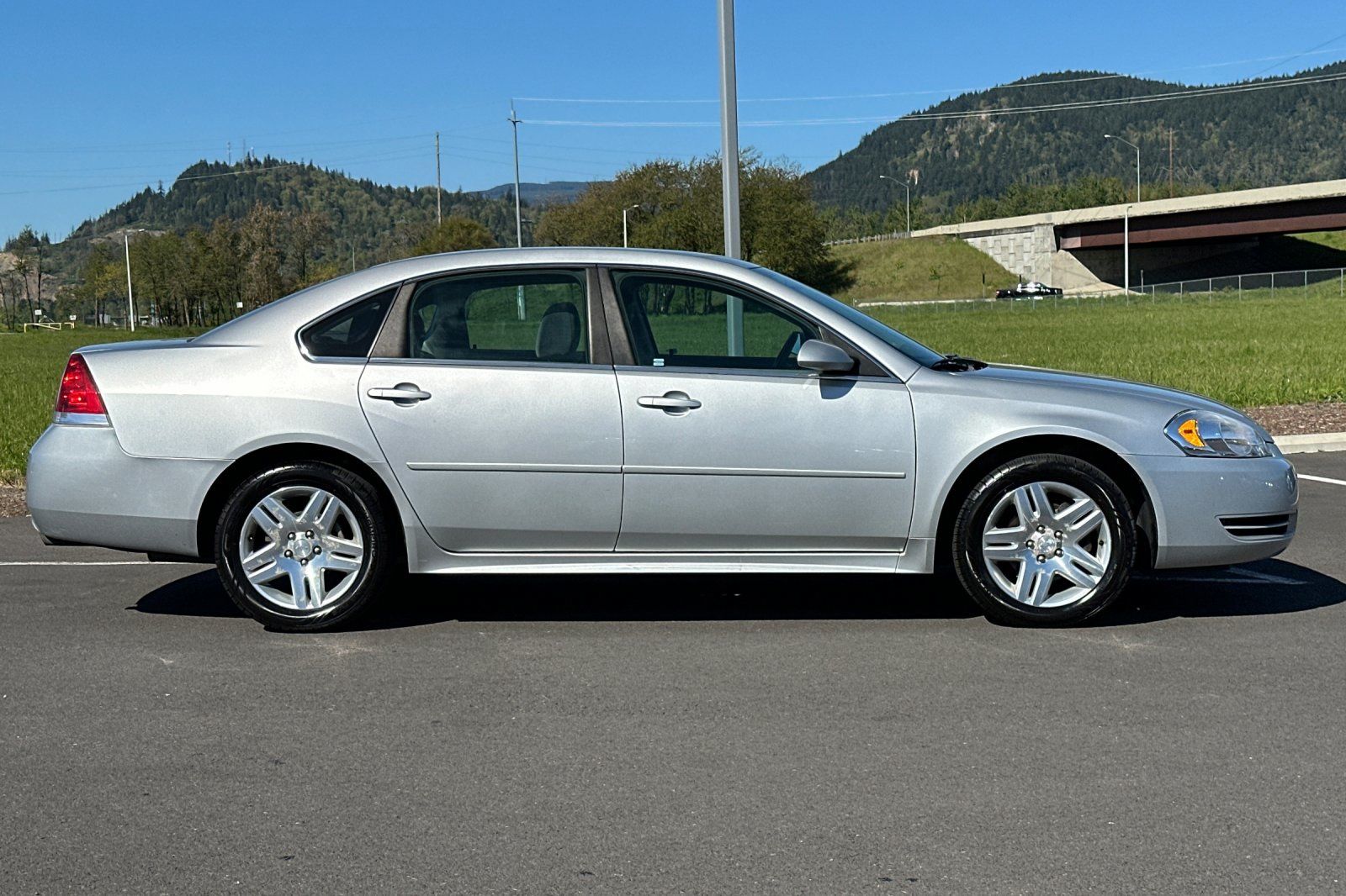 Used 2012 Chevrolet Impala 2FL with VIN 2G1WG5E39C1236007 for sale in Eugene, OR