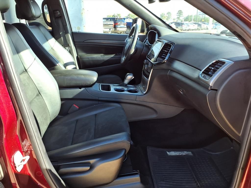 2019 Jeep Grand Cherokee Altitude Red at DeMontrond Auto Country