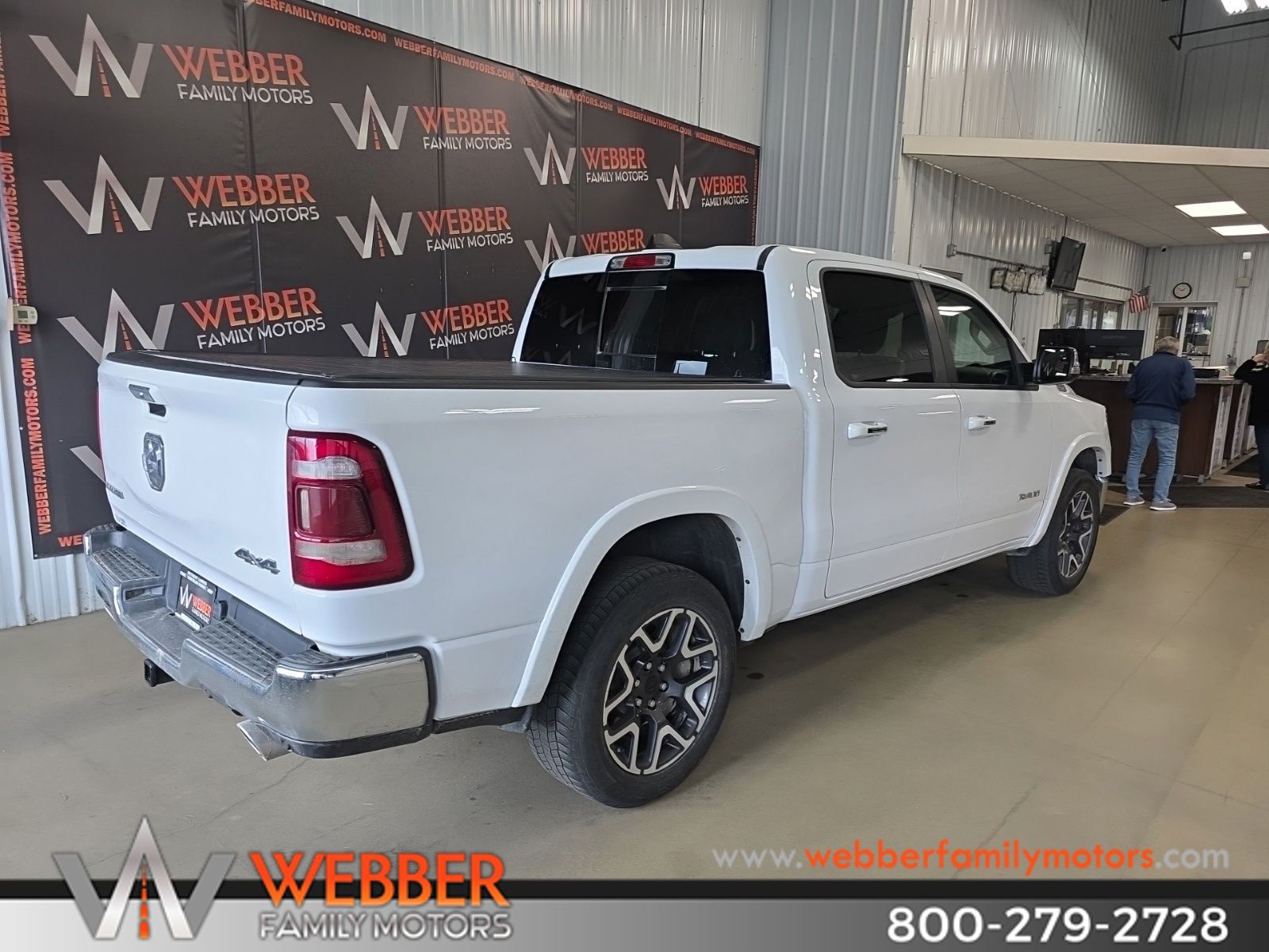 View vehicle photo 6